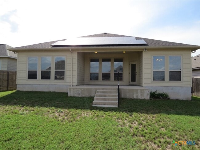 Building Photo - 5623 Blackstone Dr