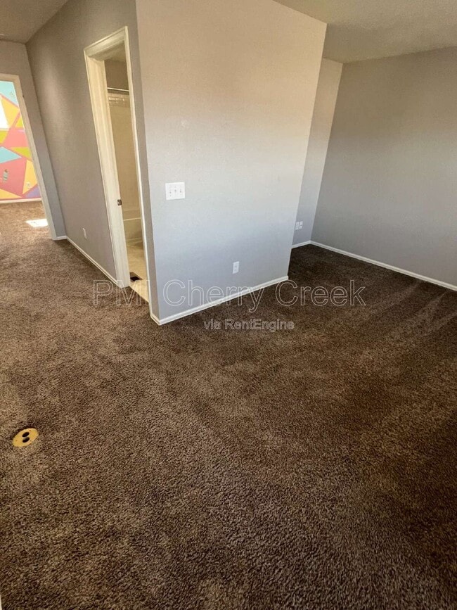Building Photo - 22472 E Union Cir