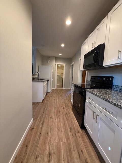 Building Photo - 616 Perrin Ave