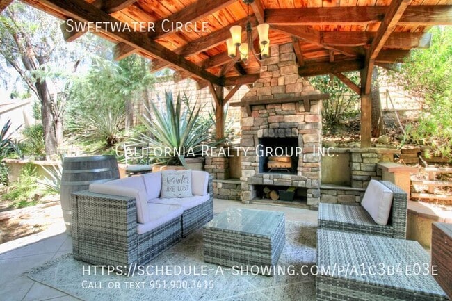 Building Photo - 31720 Sweetwater Cir