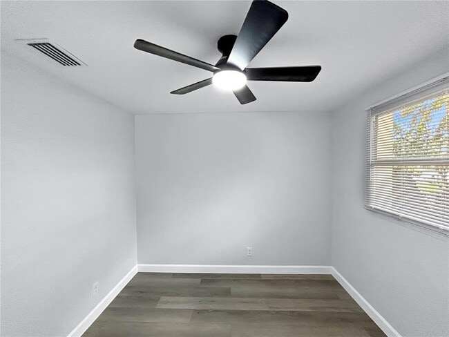 Building Photo - 3006 E Idlewild Ave