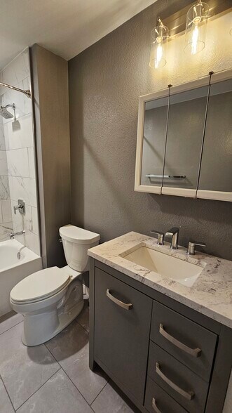 Building Photo - 7964 Mission Center Ct