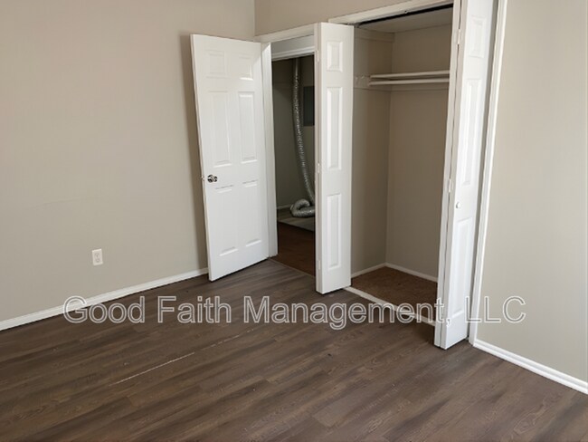 Building Photo - 2280 Darlington Dr