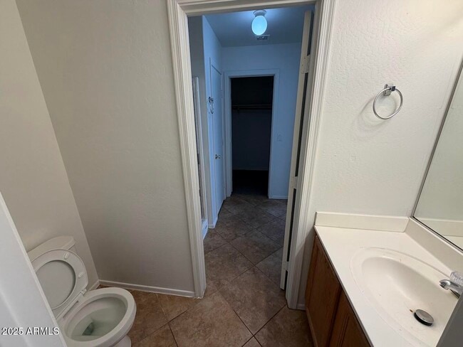 Building Photo - 4408 N 111th Ln