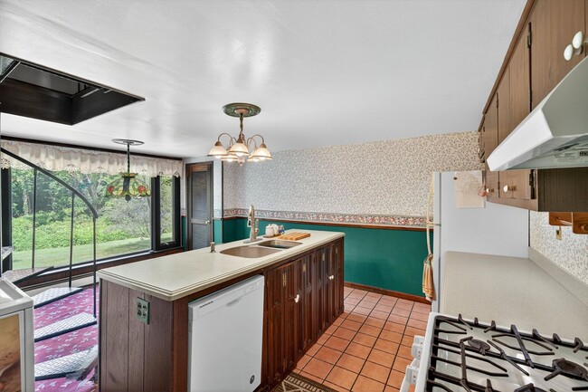 Building Photo - Price Reduction: Charming 3BR Farmhouse Re...