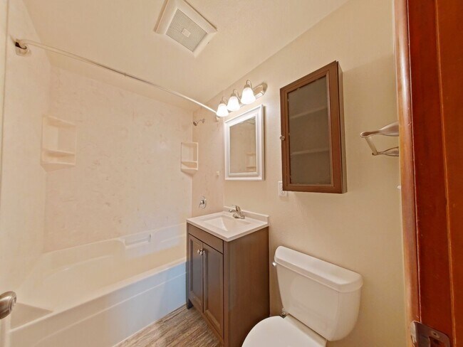 Building Photo - FALL SPECIAL ~ $735 OFF FIRST MONTH RENT