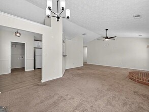 Building Photo - 222 Eagles Crest Ct