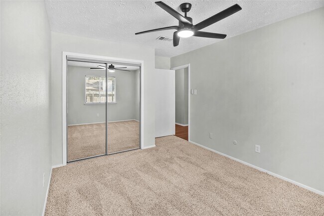 Building Photo - 16911 Jane Lynn Ln