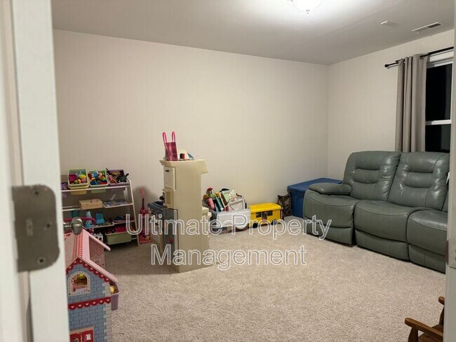 Building Photo - 1449 Lewis Landing Ave