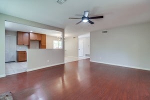 Building Photo - 9813 Medina Dr