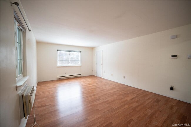 Building Photo - 317 Fox Run Ln