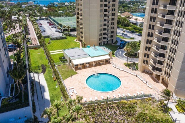 Building Photo - 2800 N Ocean Dr