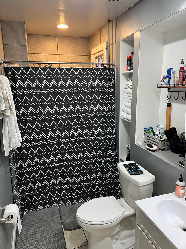 Bathroom - 621 W Exchange St