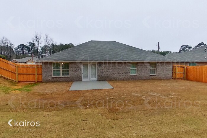 Building Photo - 322 Bent Tree Dr