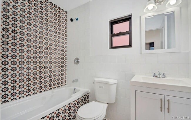 Building Photo - 1842 Hunt Ave