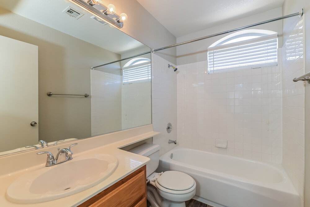 Building Photo - 2642 Ridgewater Cir