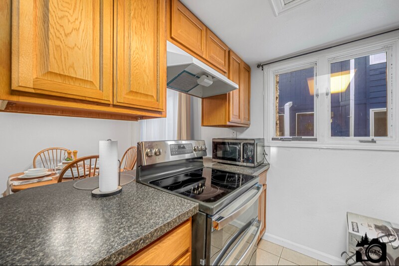 Building Photo - 4401 Reka Dr