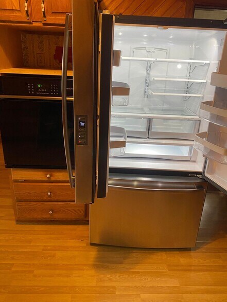 Building Photo - 28 North St