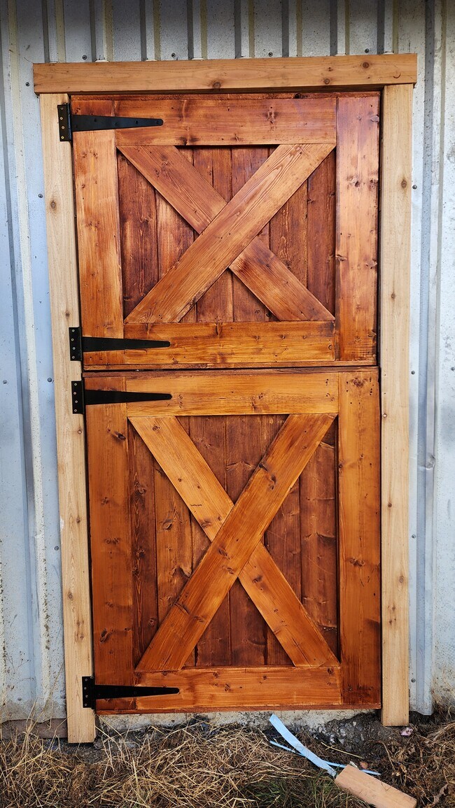 Building Photo - 11839 Glenwood Rd