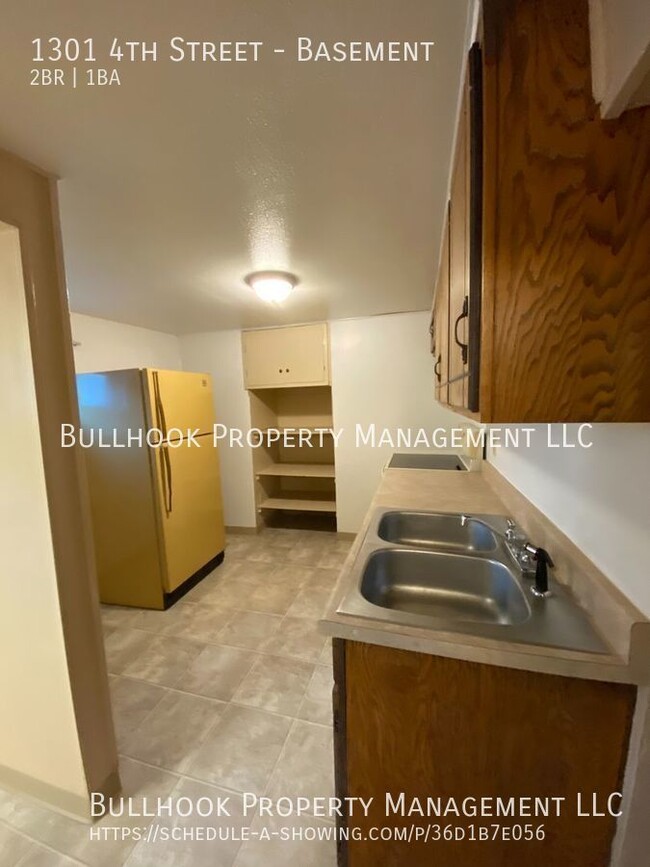 Building Photo - 2 bedroom basement apartment - newer windo...