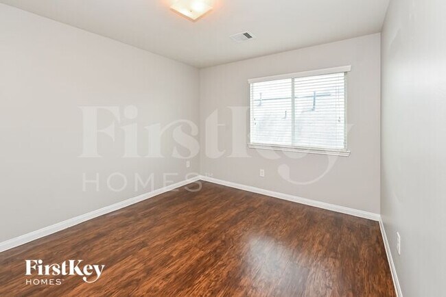 Building Photo - 21458 Wilona Way