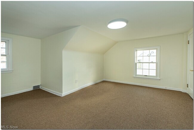 Building Photo - 2685 Rocklyn Rd