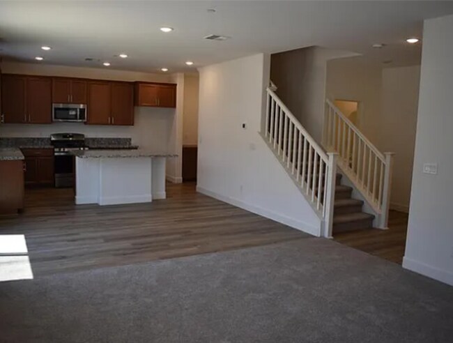 Building Photo - 8168 Oxbow Landing Loop