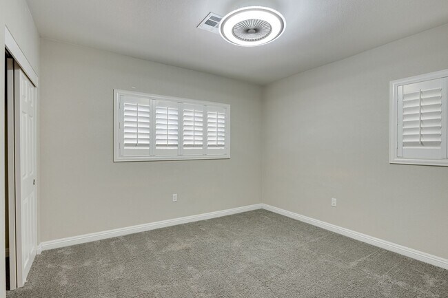 Building Photo - Charming 3-Bedroom Home in Historic John S...