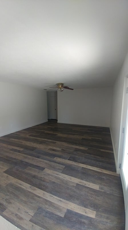 Building Photo - Continental