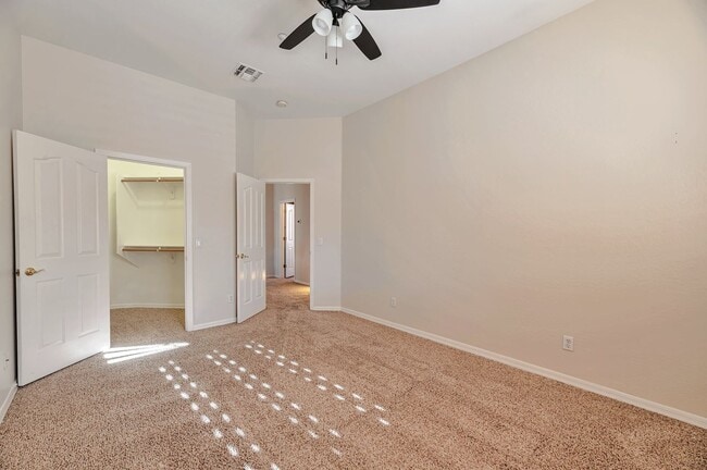 Building Photo - Stunning Mountain Views! Four Bed Home In East Scottsdale!