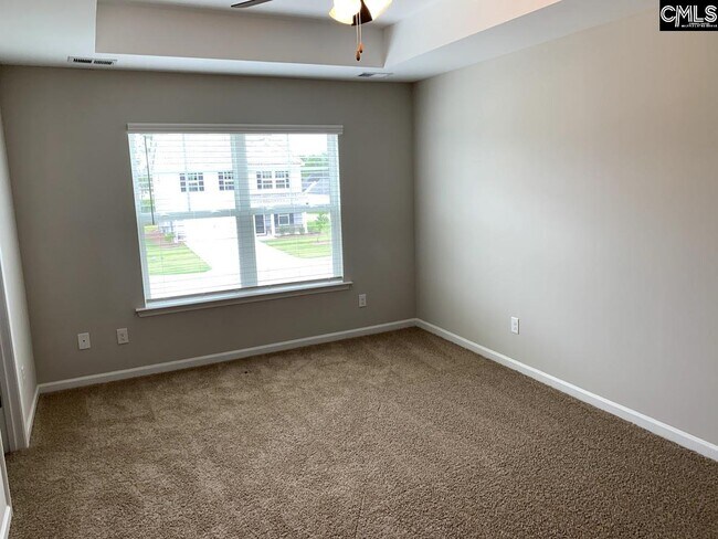 Building Photo - 918 Oxbow Ln