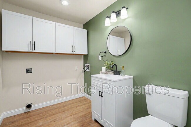 Building Photo - 2569 Richmar Dr