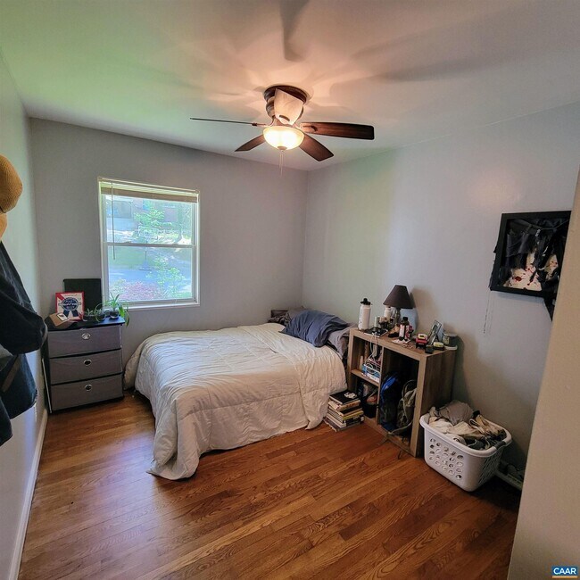 Building Photo - 2751 McElroy Dr