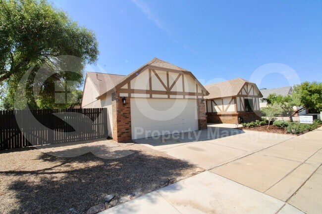 Primary Photo - 4311 W Sungate Pl