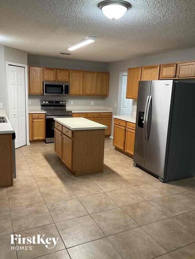 Building Photo - 7094 Shady Pine Ct