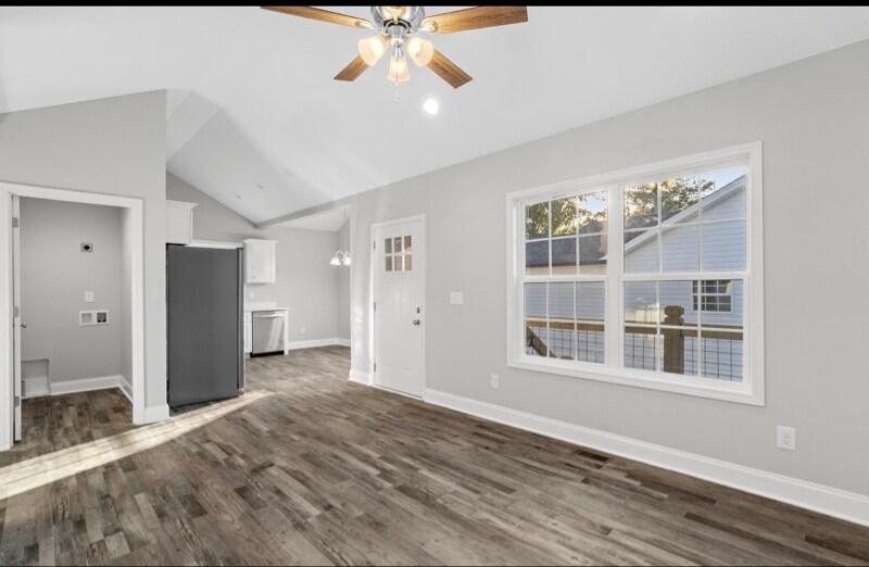 Building Photo - 809 Willeve Dr