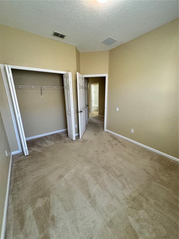 Building Photo - 2327 Meadow Oak Cir