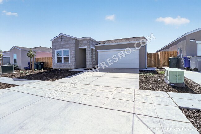 Building Photo - 3359 N Contessa Ave