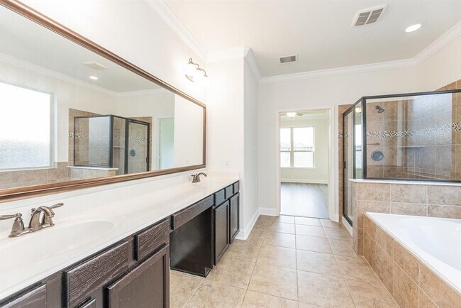 Building Photo - 4015 Addison Ranch Ln