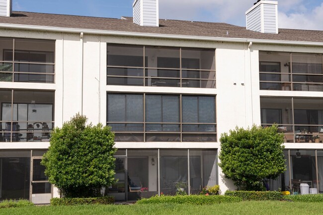 Building Photo - 4101 Fairview Vista Point