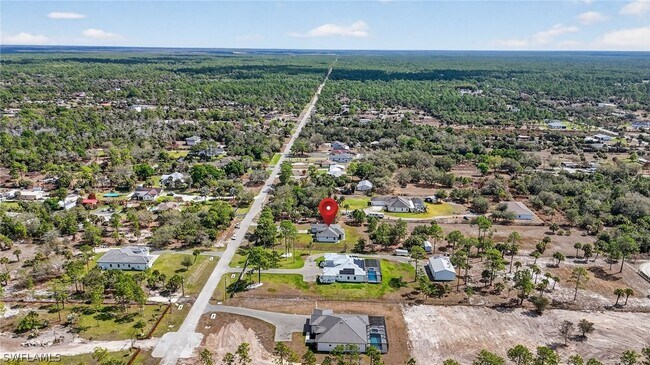 Building Photo - 2326 6th Ave SE