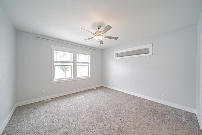 Building Photo - 2896 Blackwood