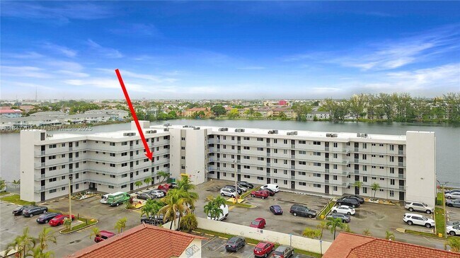 Building Photo - 9917 W Okeechobee Rd