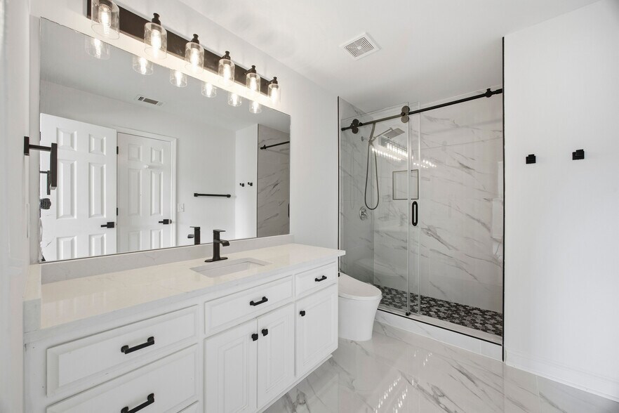 Building Photo - 5208 Hampton Mill Dr