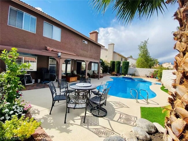Building Photo - 6576 Moonshadow Cir