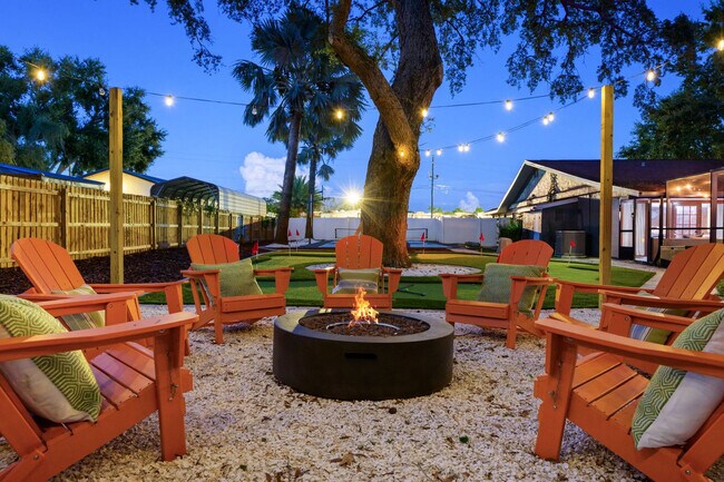 Building Photo - 11950 117th St N