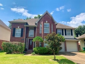 Building Photo - 14322 Village Birch St