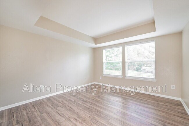 Building Photo - 407 S Memphis Way