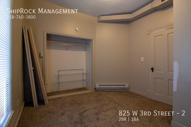 Building Photo - 825 W 3rd St