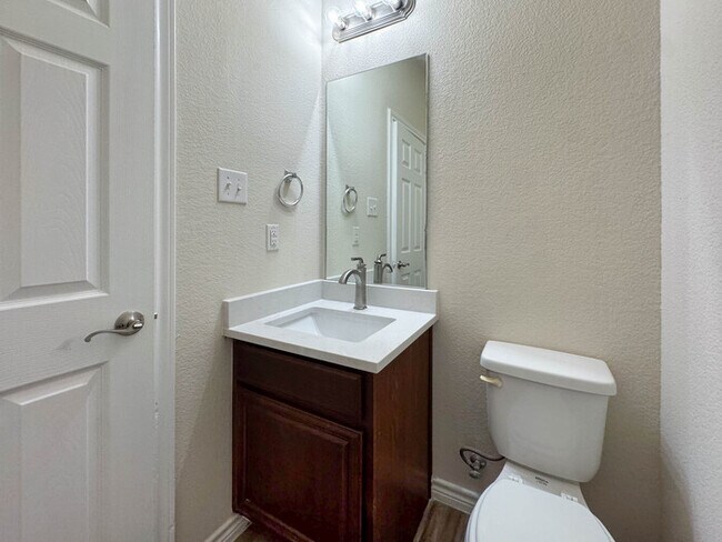 Building Photo - 5500 Dolores!